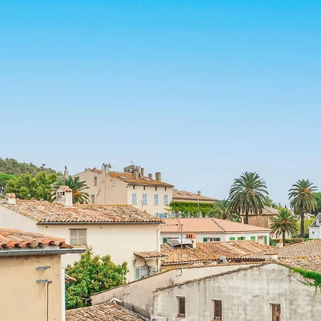 Le Quai, Vue Sur Le Port De * Saint-Tropez