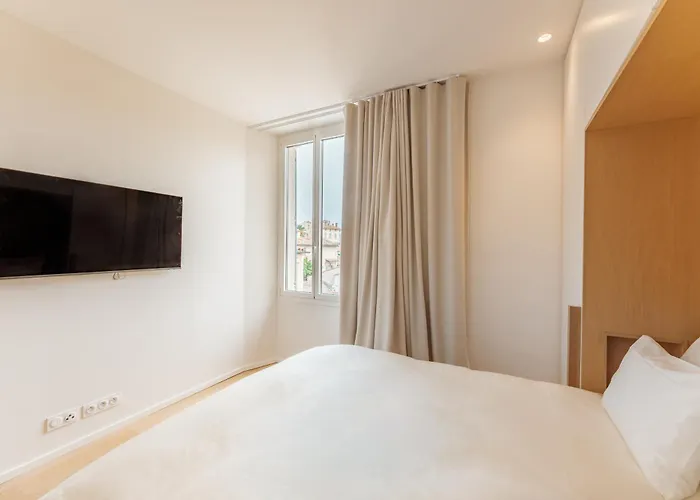 Le Quai, Vue Sur Le Port De * Saint Tropez